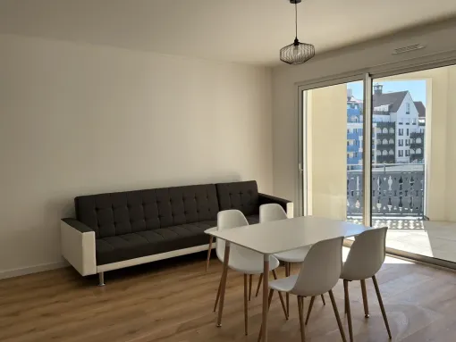 Nettoyage appartement suite à un départ de locataire avec ameublement à Cormeilles-en-Parisis, Paris, Services Pro Meg